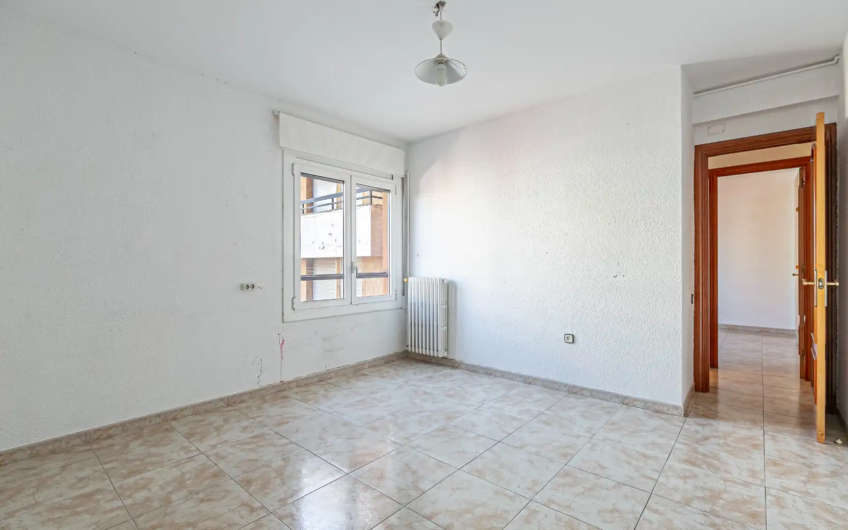 Piso en venta en Pere III, Centre - Passeig i Rodalies
