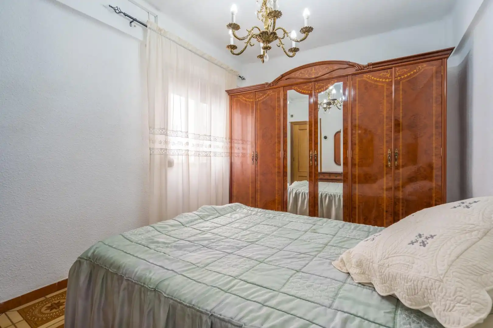 Bedroom of Apartments for sale in Valencia  with Air Conditioner