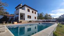 Swimming pool of House or chalet for sale in Sevilla la Nueva  with Air Conditioner, Terrace and Swimming Pool