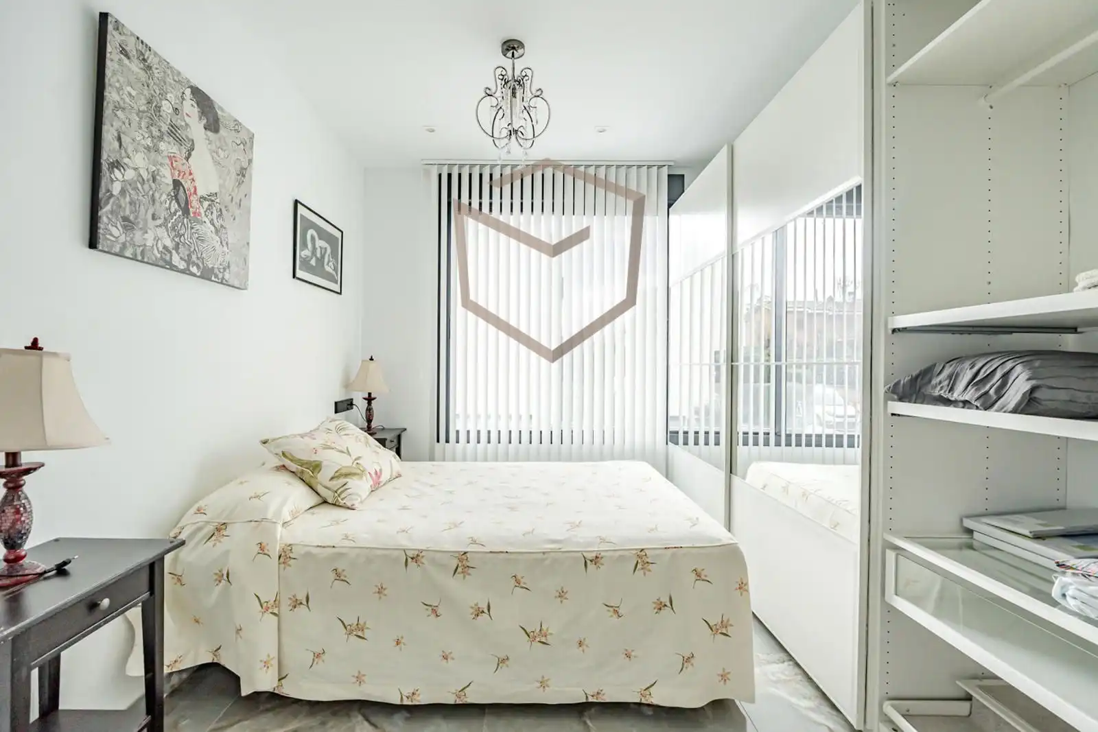 Schlafzimmer von Einfamilien-Reihenhaus zum Verkauf in Pozuelo de Alarcón mit Klimaanlage, Heizung und Terrasse