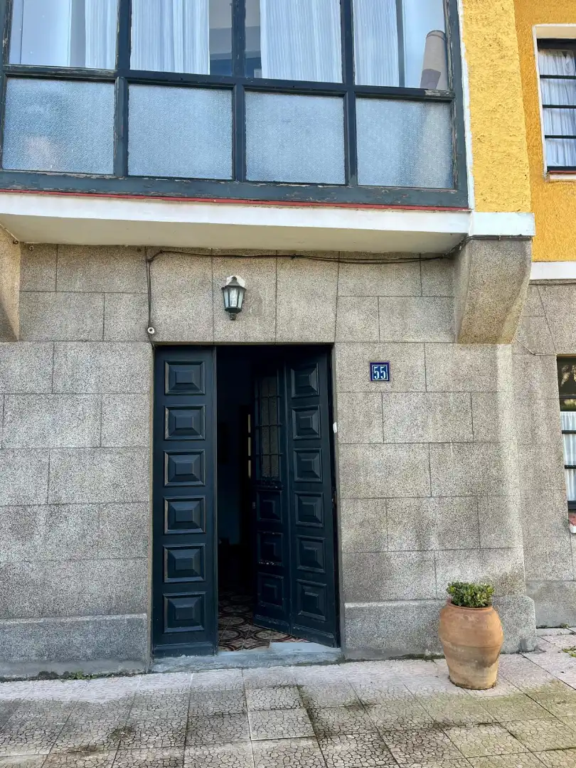 Vista exterior de Casa o xalet en venda en Castrillón amb Calefacció, Jardí privat i Terrassa