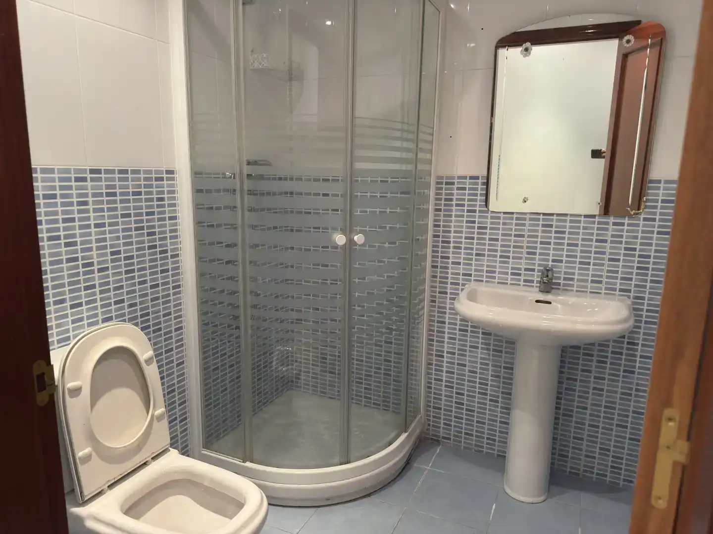 Bathroom of Flat for sale in Laudio / Llodio, Araba - Álava