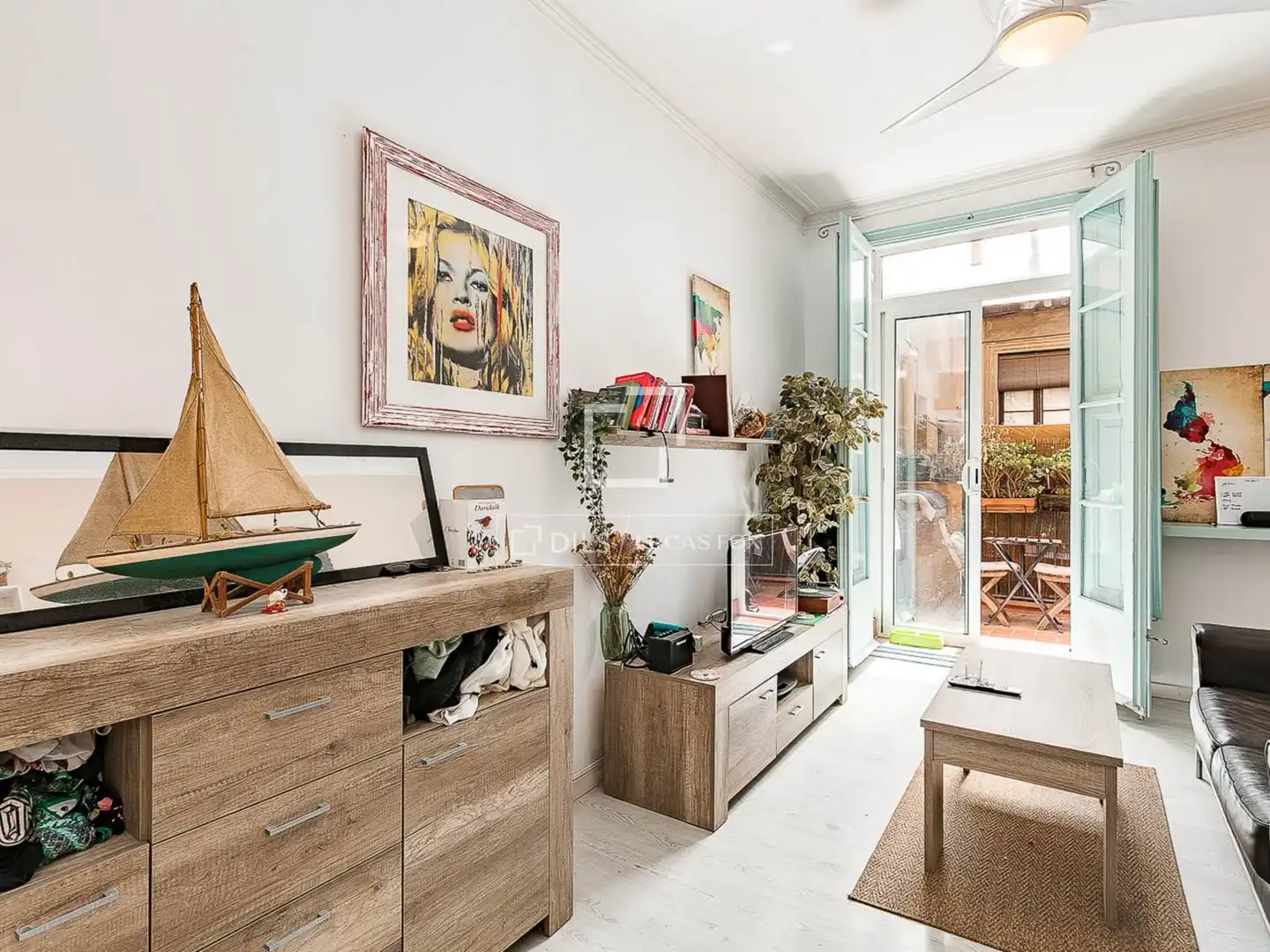 Sala de estar de Piso en venta en Barcelona con Amueblado y Balcón
