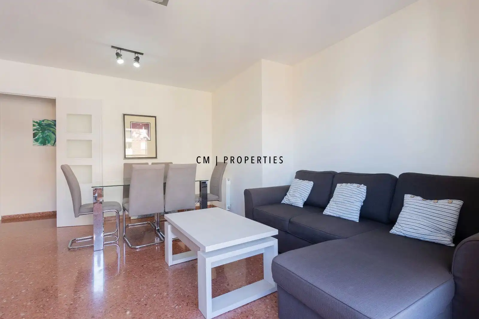 Außenansicht von Wohnung zur Miete in Valencia mit Klimaanlage, Heizung und Terrasse
