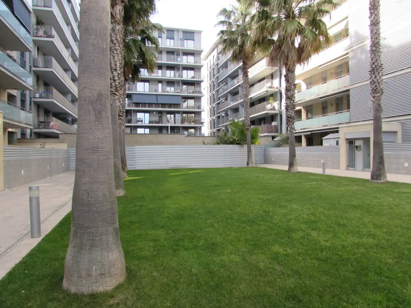 Vista exterior de Dúplex en venda en Badalona amb Aire condicionat, Calefacció i Parquet