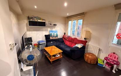Living room of Apartment for sale in  Logroño