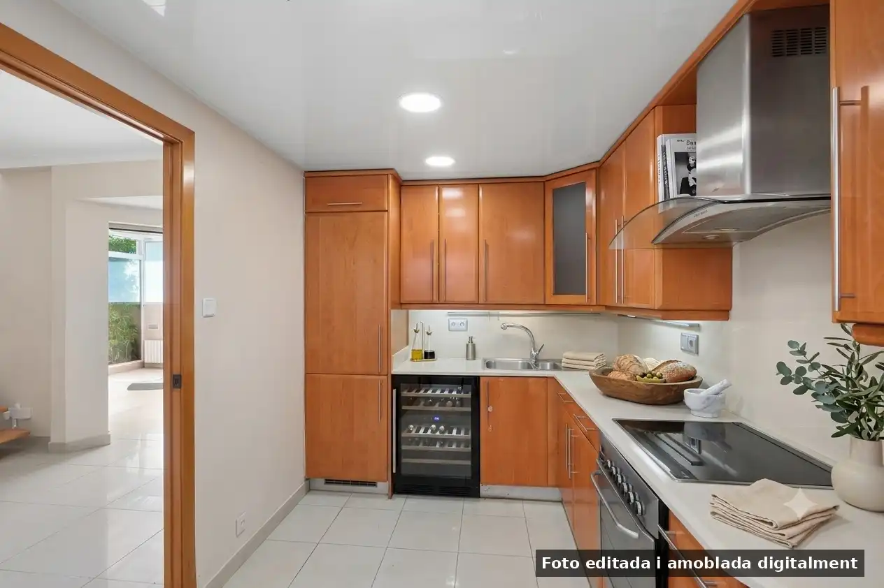 Cuina de Casa o xalet en venda en Barcelona amb Aire condicionat, Calefacció i Terrassa