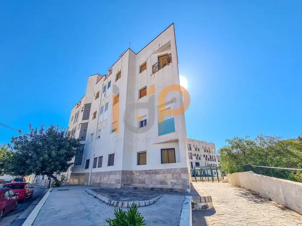 Exterior view of Flat for sale in Purchena  with Air Conditioner, Terrace and Balcony