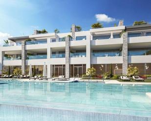Piscina de Planta baixa en venda en Marbella amb Aire condicionat, Jardí privat i Terrassa