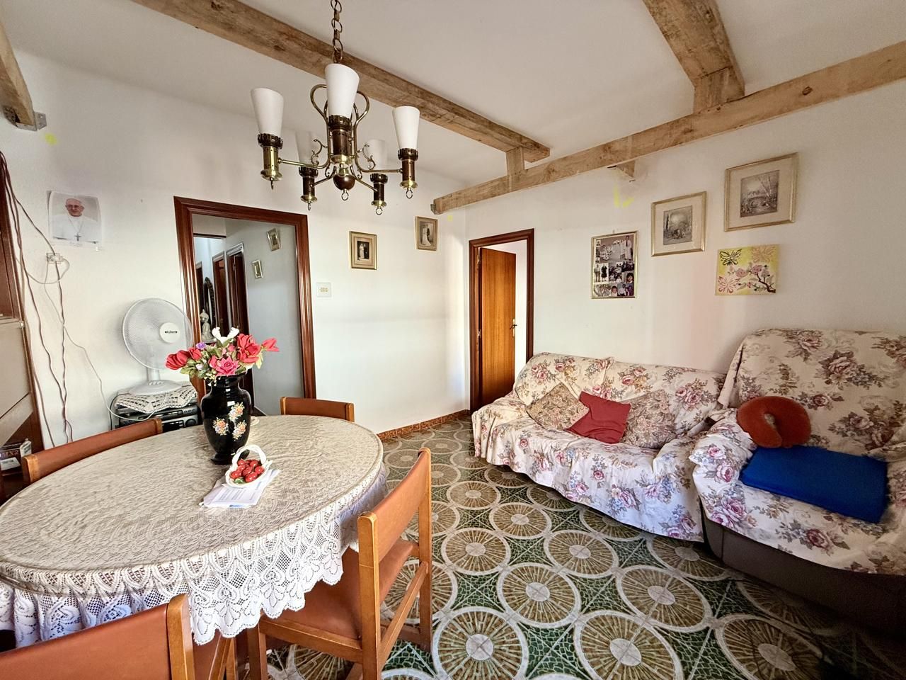Sala d'estar de Pis en venda en Badalona amb Moblat