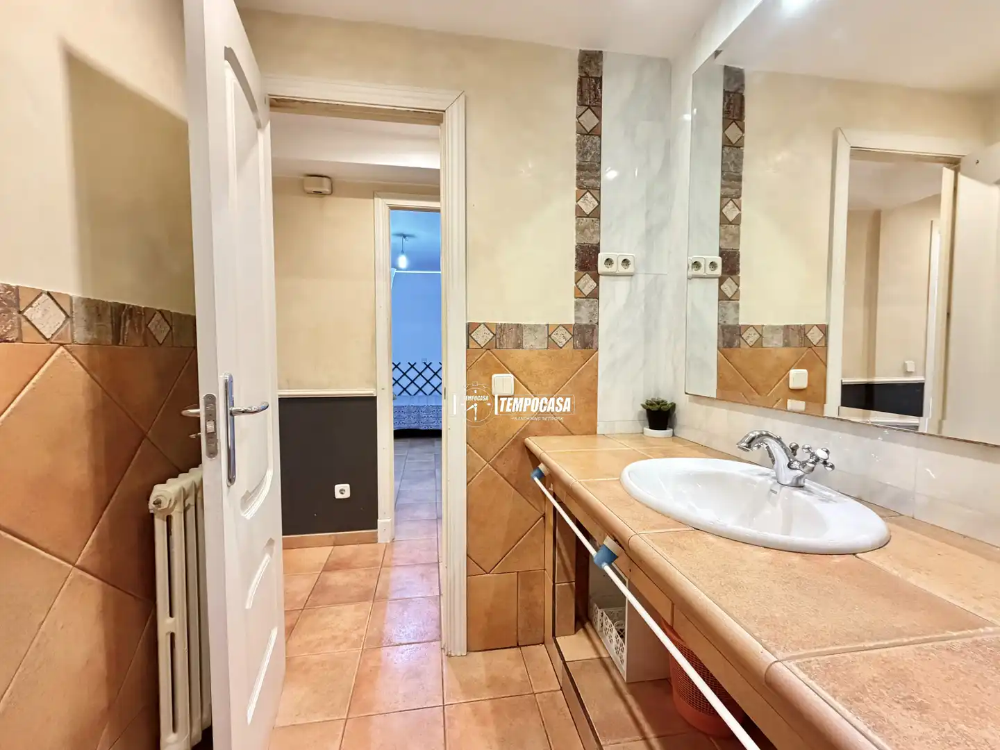 Baño de Piso en venta en Madrid con Aire acondicionado, Terraza y Amueblado