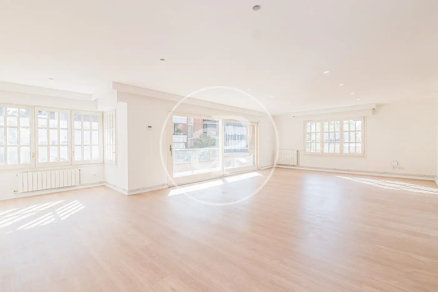 Sala de estar de Piso de alquiler en Barcelona con Aire acondicionado, Calefacción y Terraza