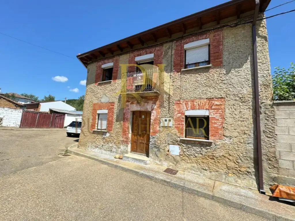 Casa o chalet en venta en Gradefes
