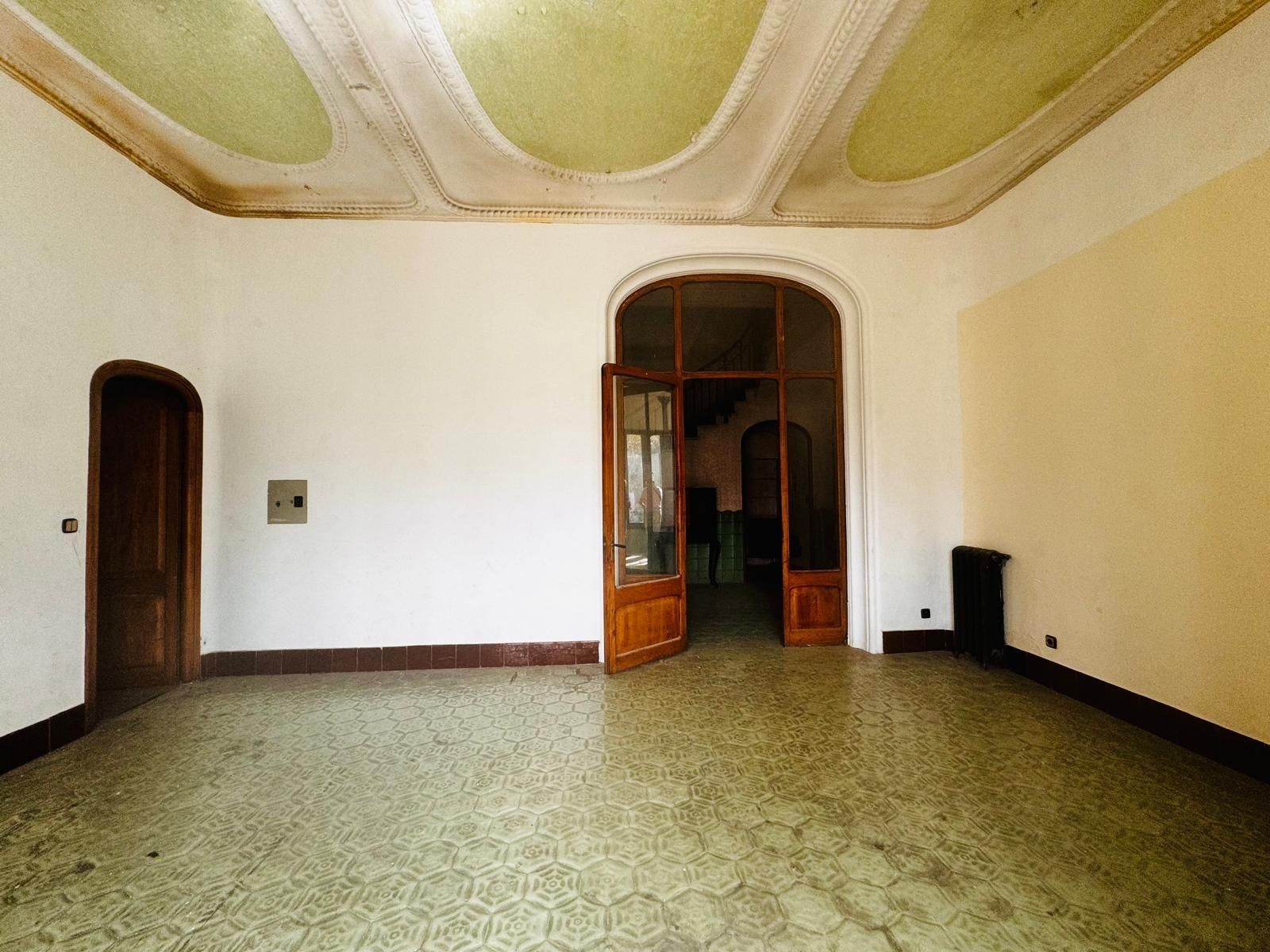 Gebaude zur Miete in Terrassa