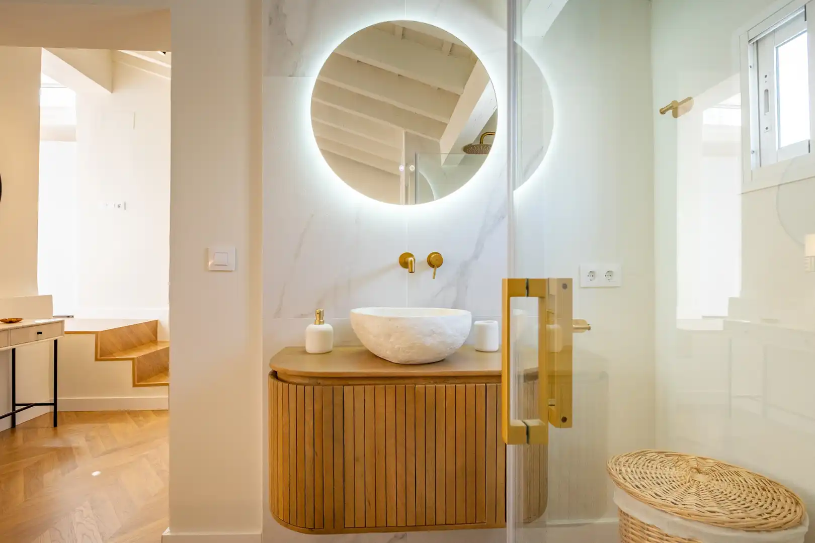 Bathroom of Flat for rent in Sevilla  with Air Conditioner and Terrace