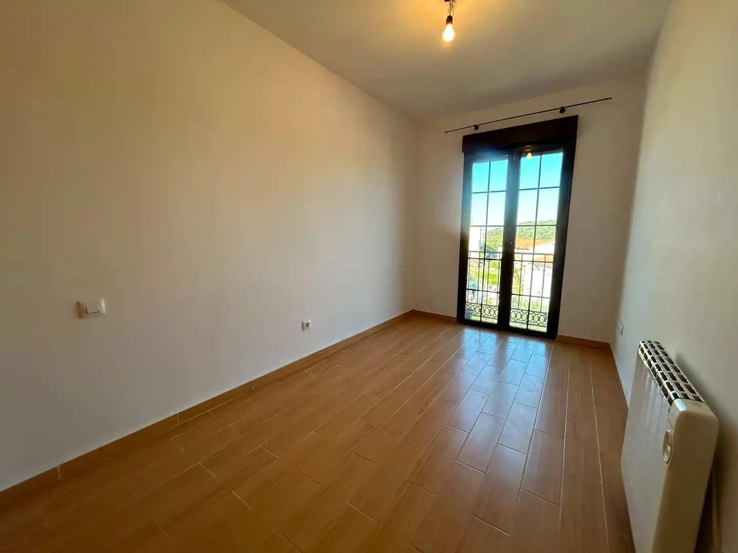 Schlafzimmer von Maisonette zum Verkauf in Pepino mit Klimaanlage und Heizung