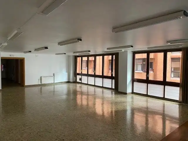 Oficina en alquiler en Algorta, imagen 2
