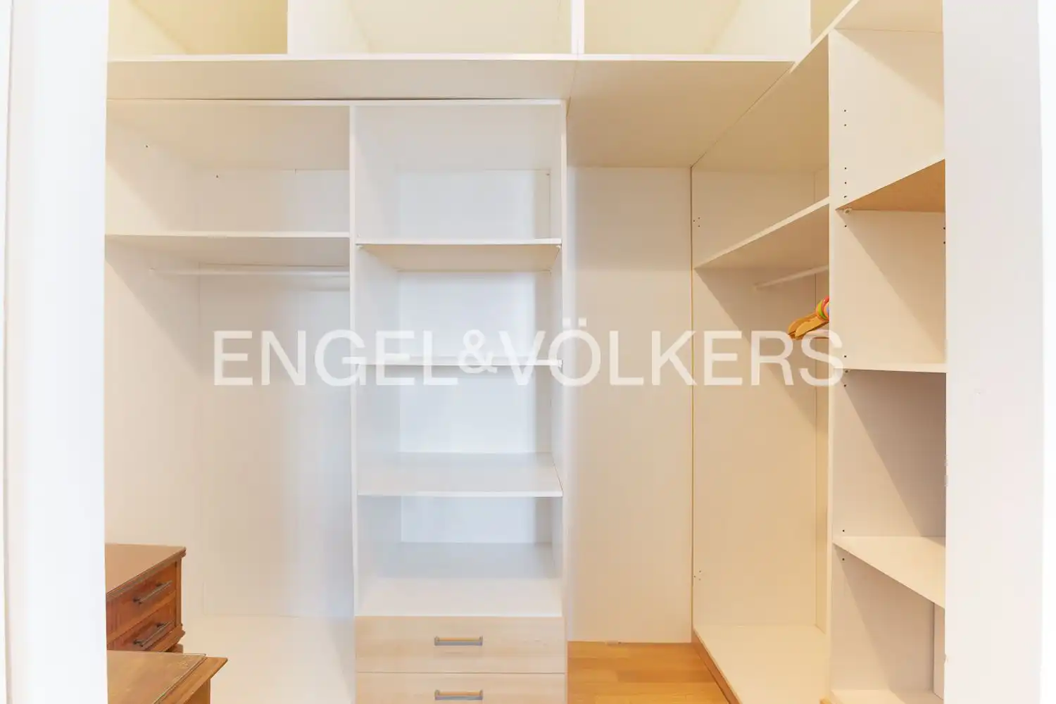 Bedroom of Flat for rent in Valencia  with Air Conditioner, Heating and Balcony