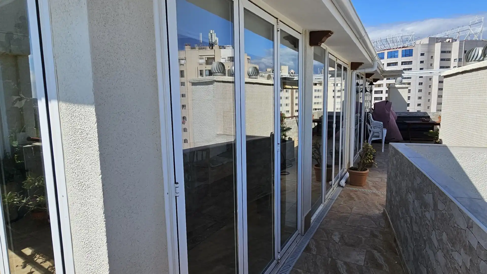 Vista exterior de Apartamento en venta en Oropesa del Mar / Orpesa con Aire acondicionado, Calefacción y Terraza