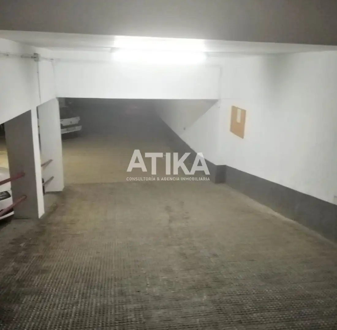 Einzelparkplatz zum Verkauf in Sant Josep - Zona Hospital