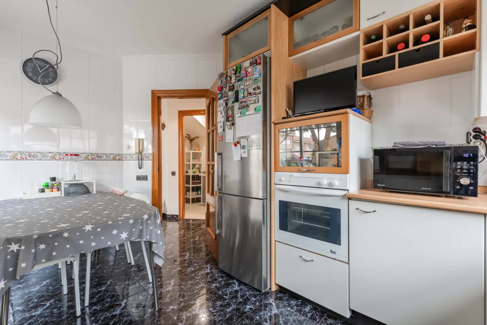 Cuina de Casa adosada en venda en Mollet del Vallès amb Aire condicionat, Calefacció i Jardí privat