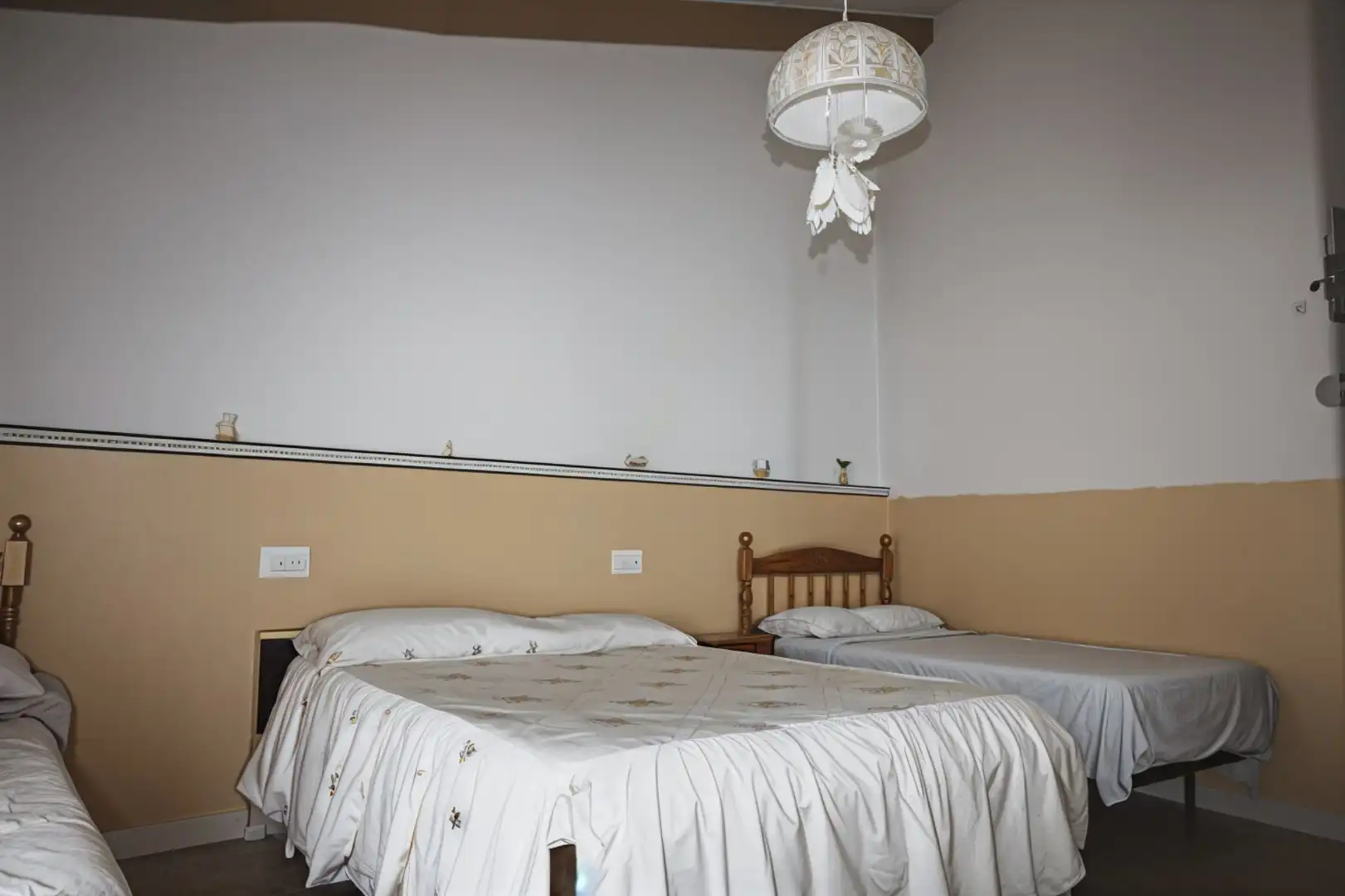 Schlafzimmer von Haus oder Chalet zum Verkauf in Borrassà mit Heizung und Terrasse