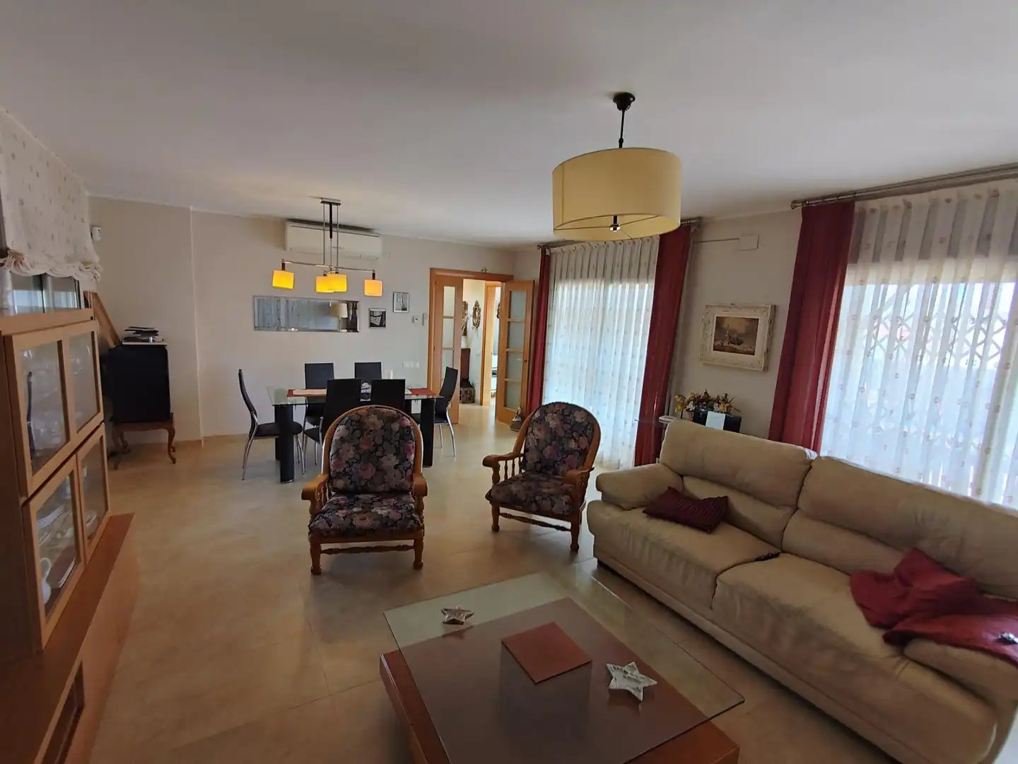 Sala de estar de Casa o chalet en venta en El Vendrell con Aire acondicionado, Calefacción y Jardín privado