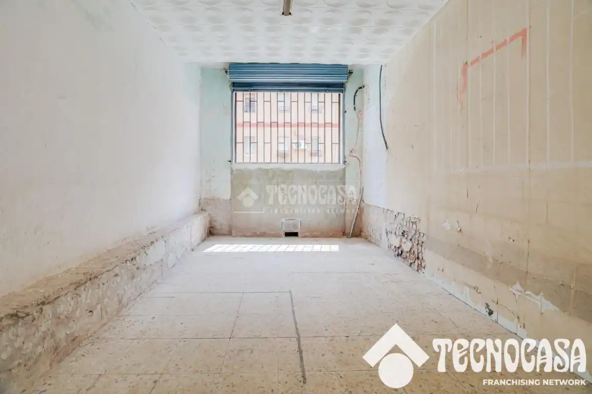 Local en venta en Badalona