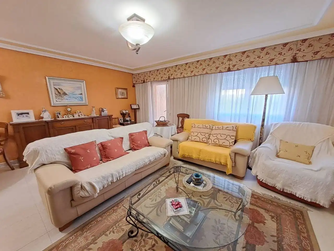Sala de estar de Casa adosada en venta en Villagonzalo Pedernales con Calefacción, Jardín privado y Terraza