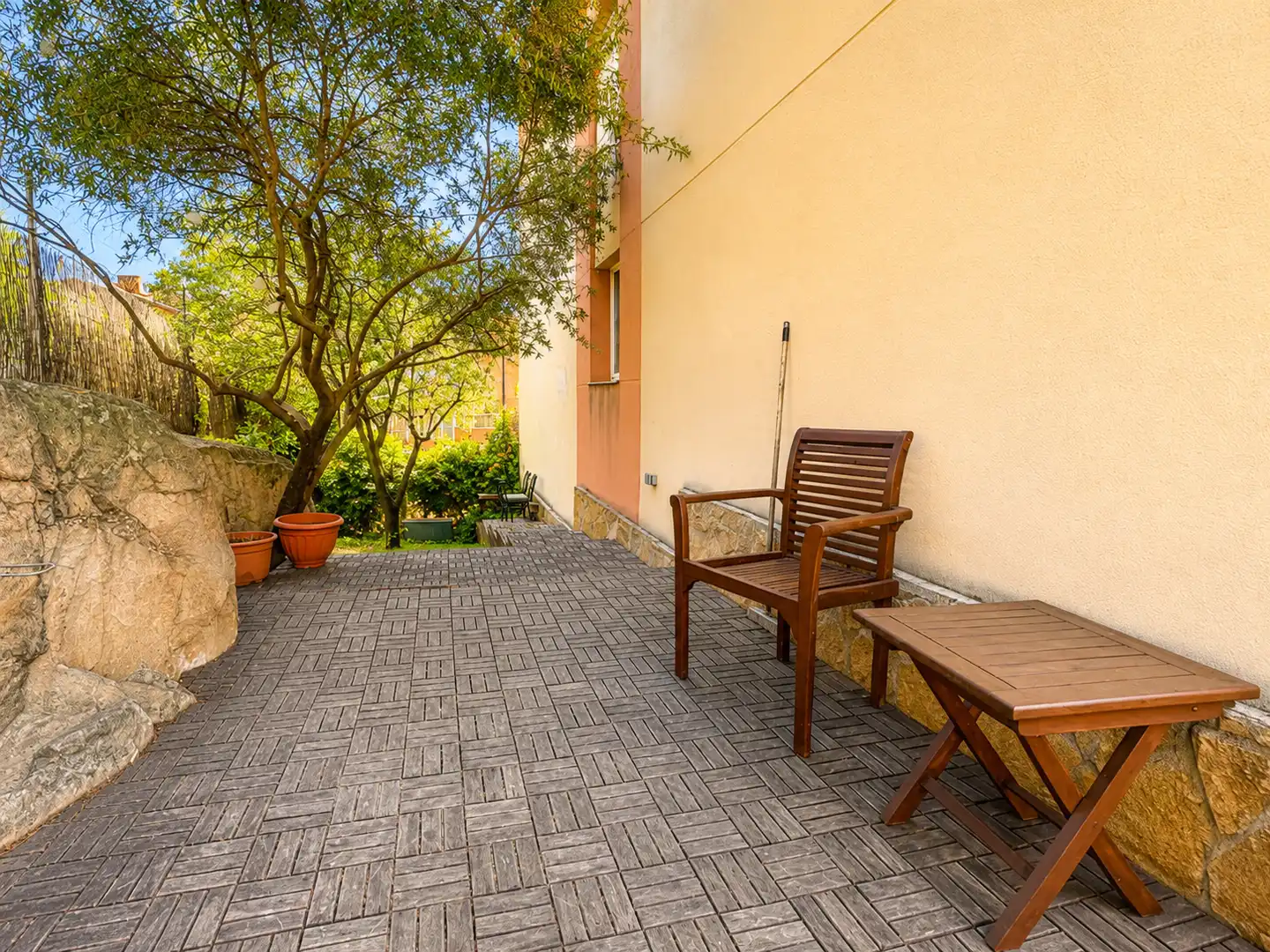 Terrasse von Einfamilien-Reihenhaus zum Verkauf in Torrelodones mit Gemeinschaftspool
