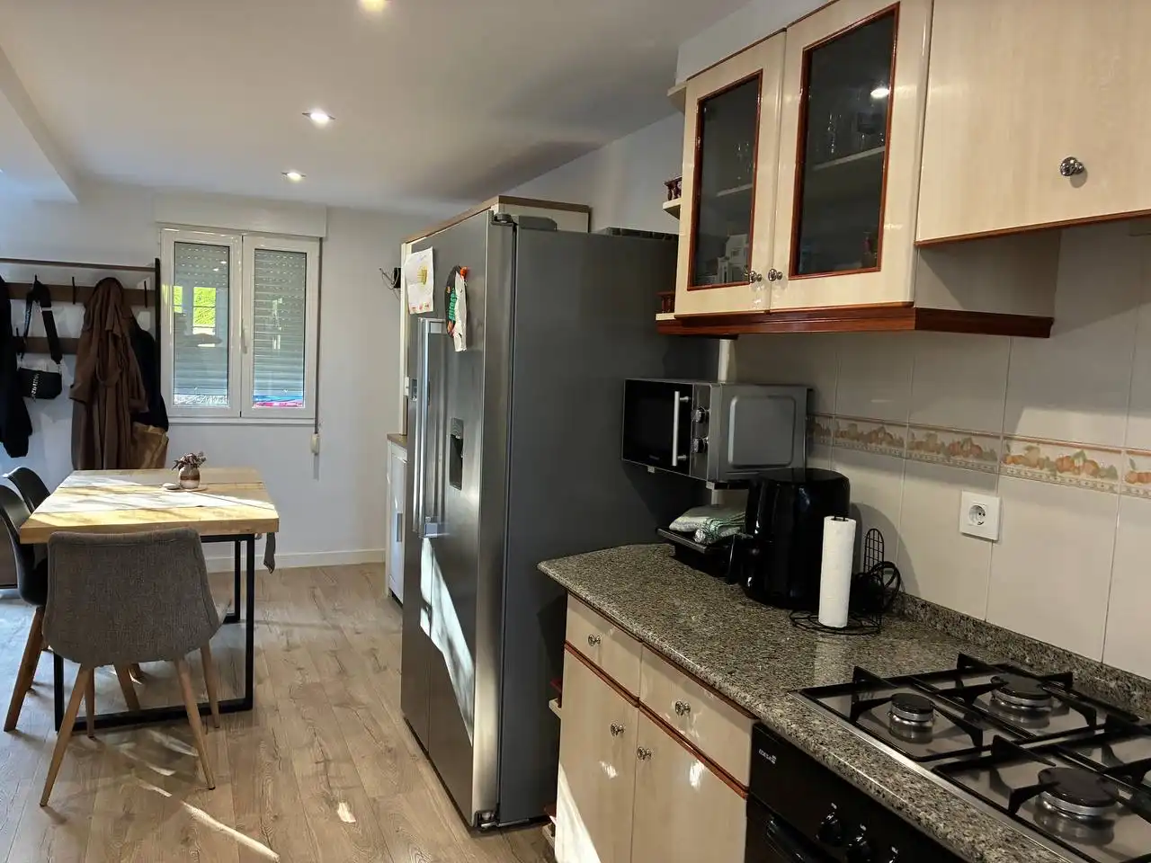 Cocina de Casa o chalet en venta en Cariño con Jardín privado, Terraza y Amueblado