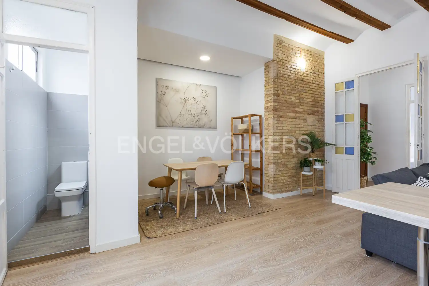 Exterior view of Flat for rent in Valencia  with Air Conditioner, Heating and Parquet flooring