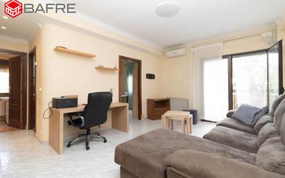 Living room of Flat for sale in  Madrid Capital  with Air Conditioner and Heating