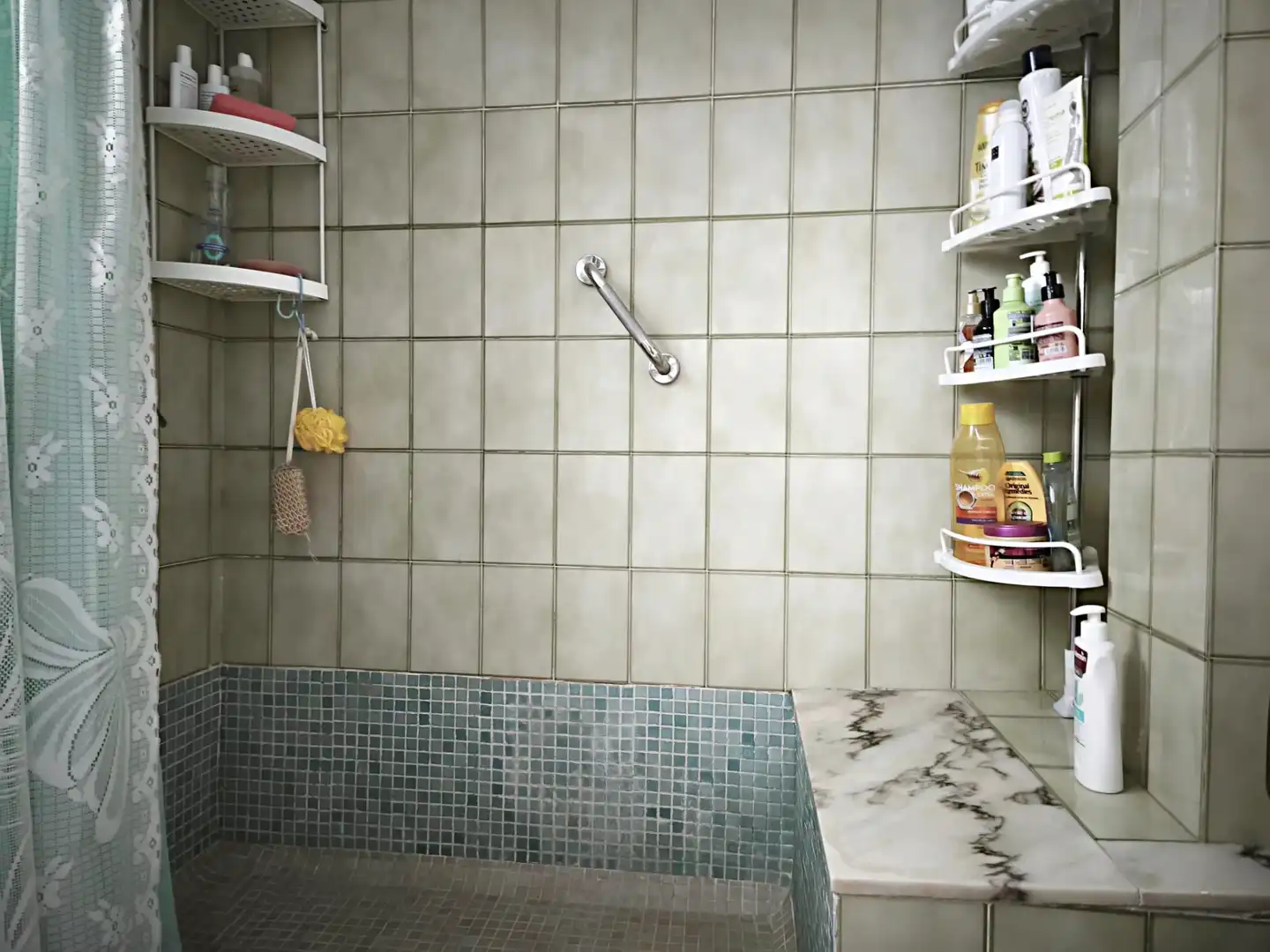 Baño de Casa adosada en venta en Málaga con Aire acondicionado, Terraza y Amueblado
