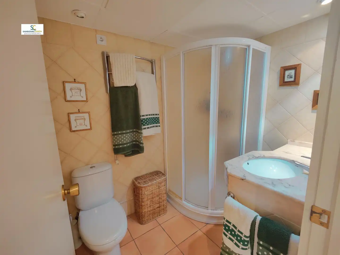 Badezimmer von Wohnung zum Verkauf in Alicante / Alacant mit Klimaanlage und Gemeinschaftspool