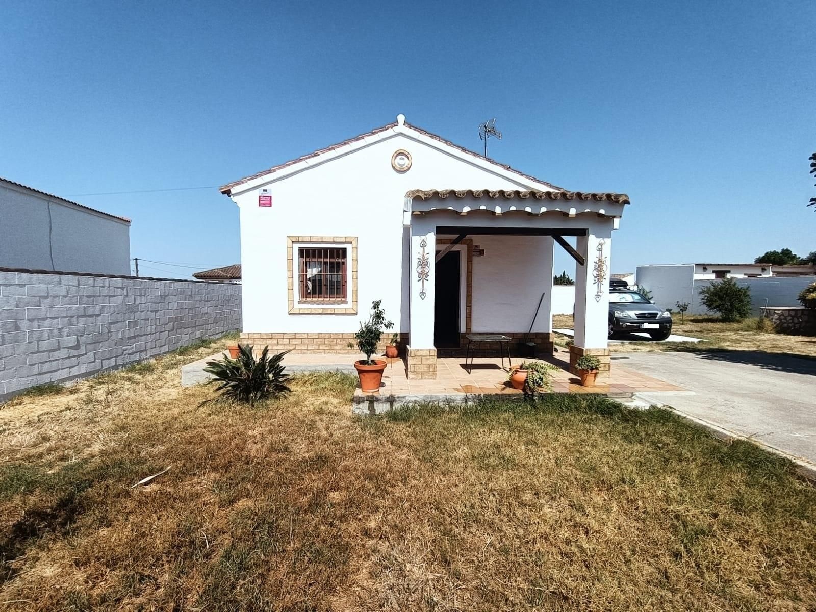 Exterior view of House or chalet for sale in Chiclana de la Frontera  with Air Conditioner, Private garden and Storage room
