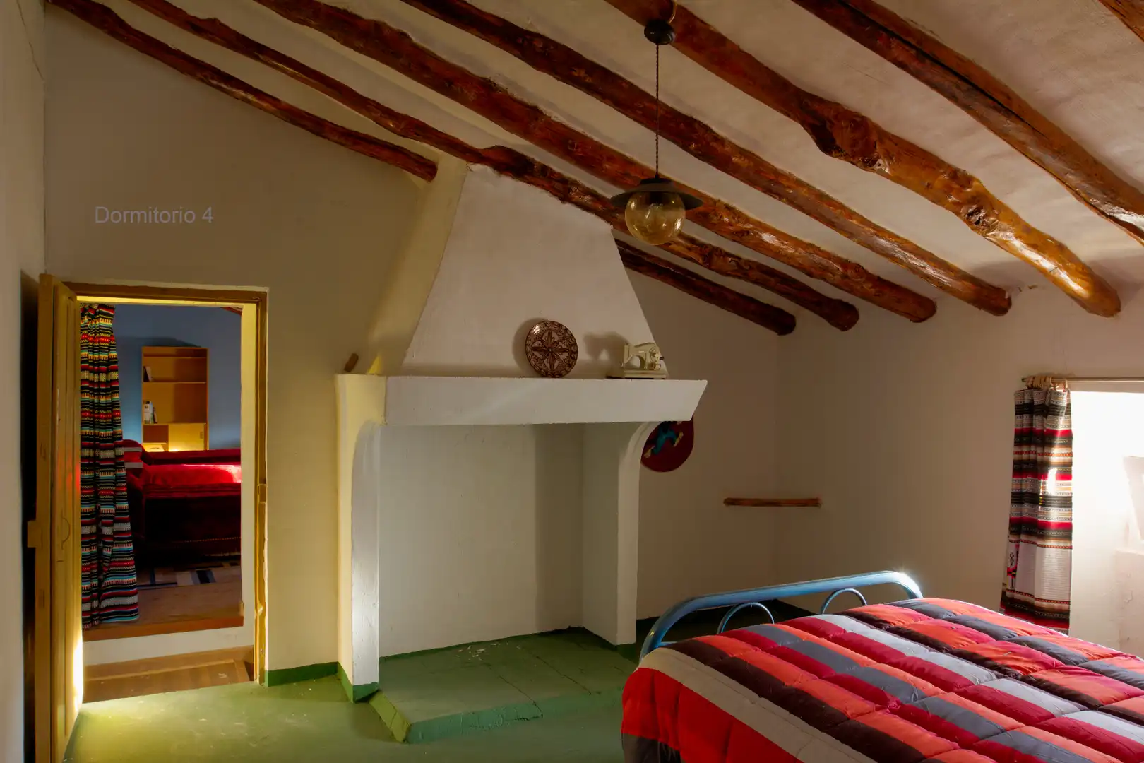 Dormitori de Casa o xalet en venda en Cuevas del Campo amb Moblat, Forn i TV