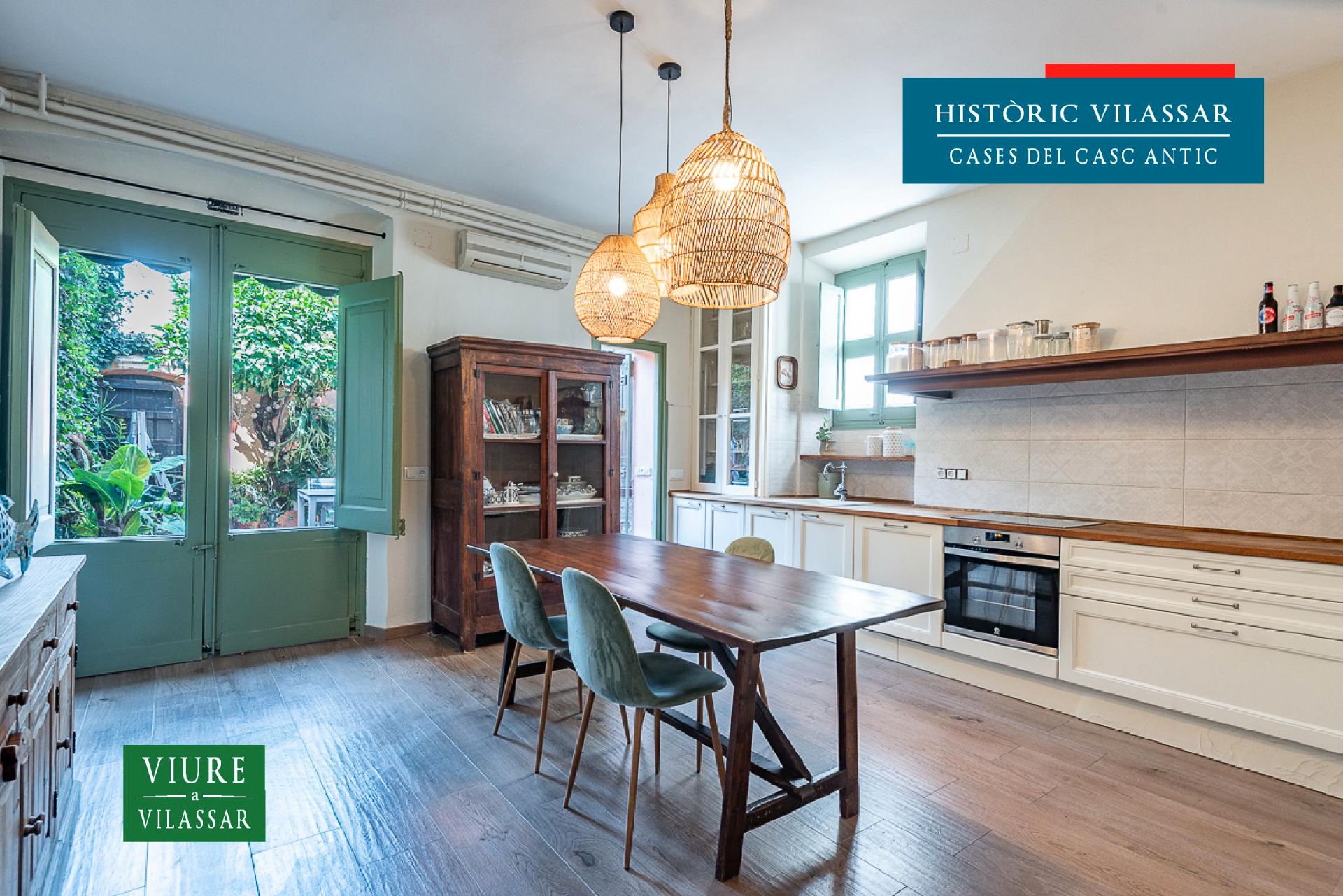 Cuina de Casa adosada en venda en Vilassar de Mar amb Aire condicionat, Calefacció i Jardí privat