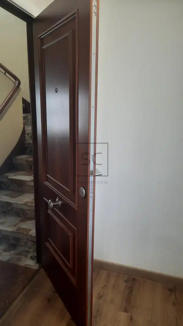 Wohnung zum Verkauf in Narón mit Heizung, Abstellraum und Möbliert