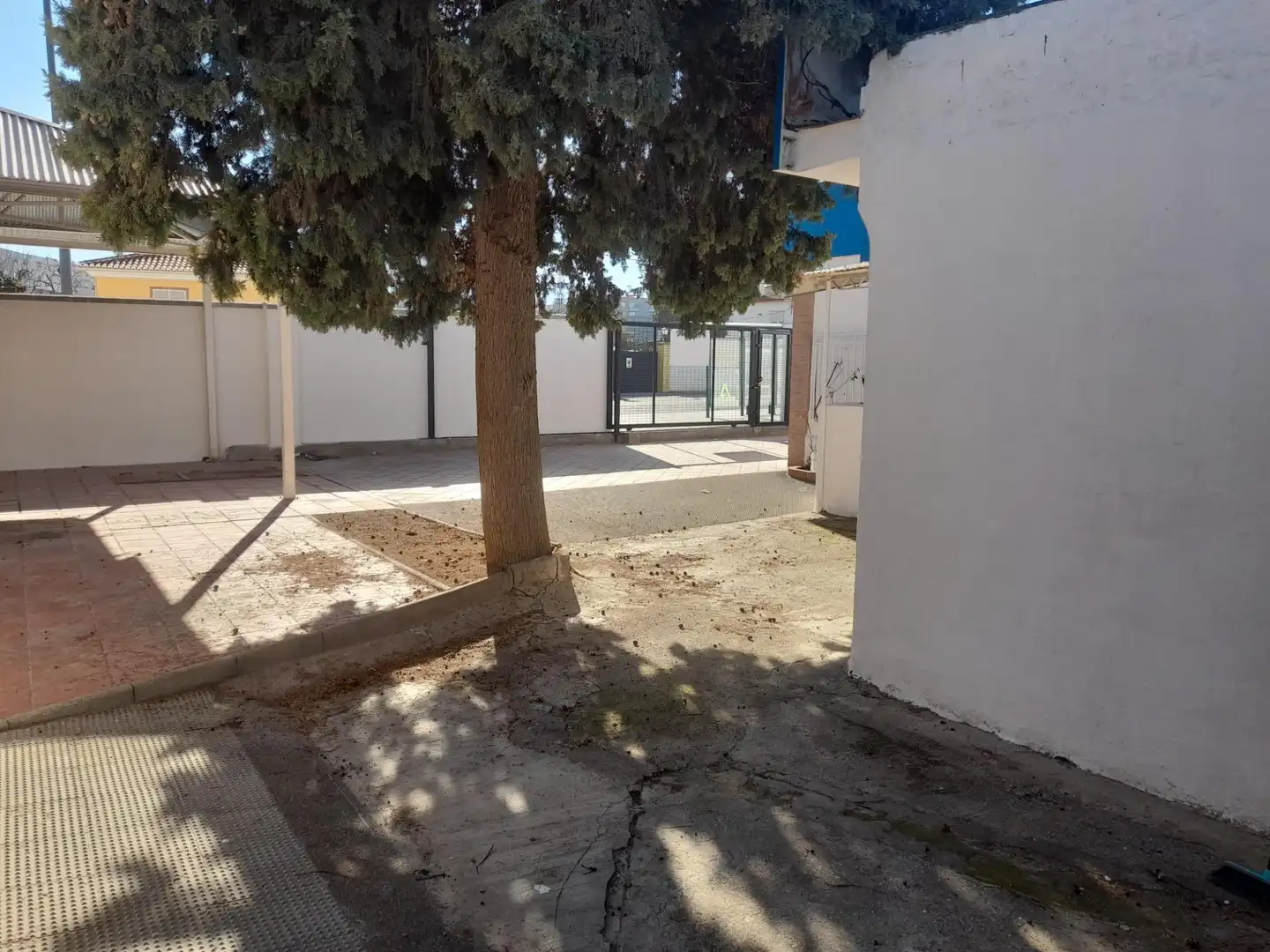 Parking de Local en venta en Alhendín con Aire acondicionado y Terraza