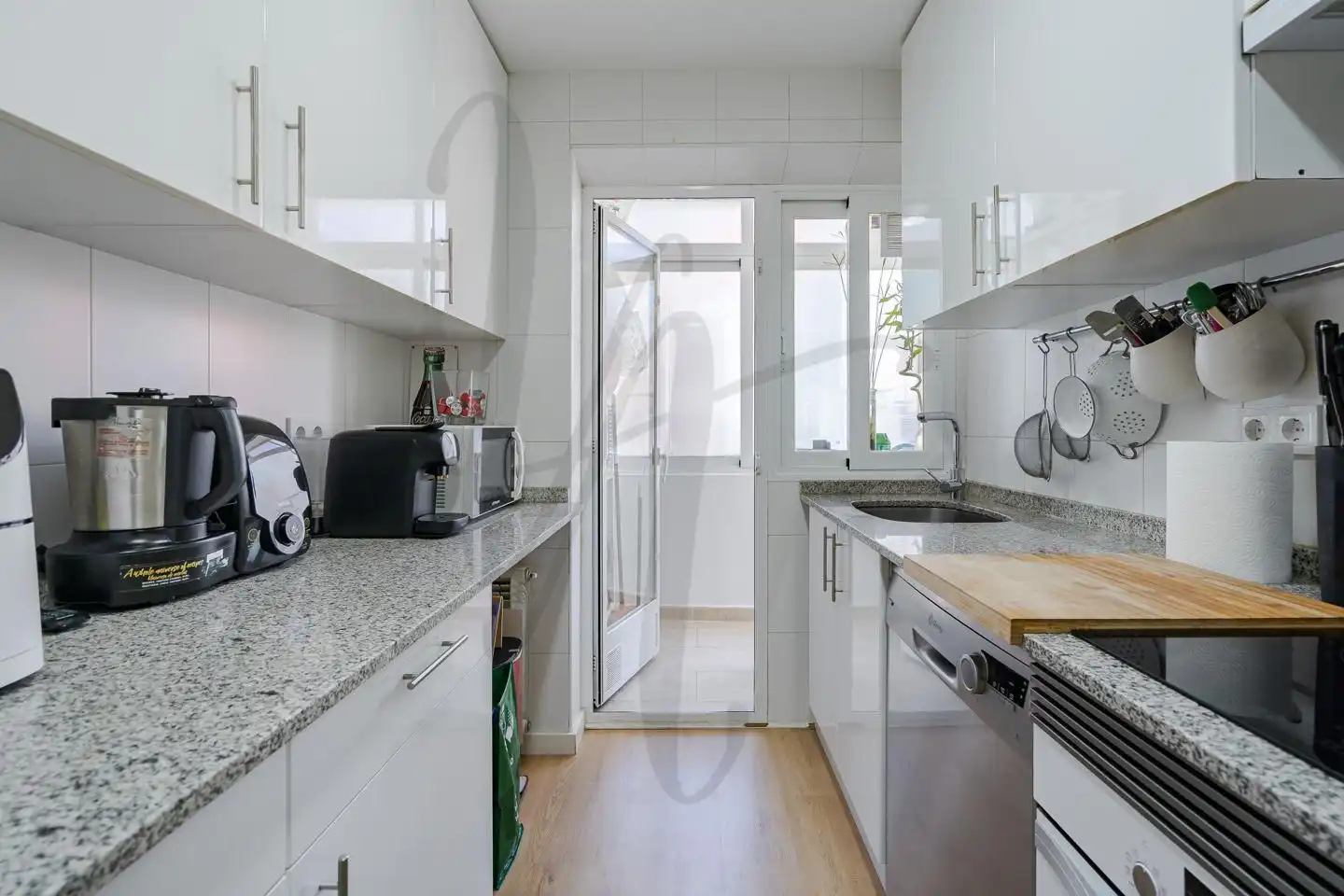 Flat for sale in Carril Del Conde, Canillas