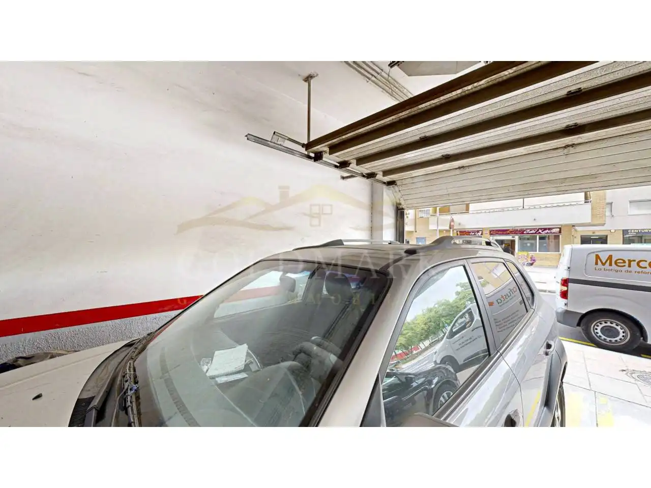 Parking de Dúplex en venta en Sant Joan Despí con Calefacción