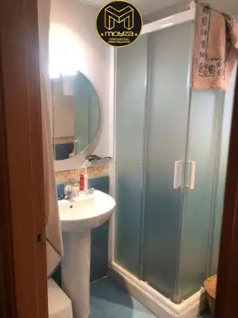 Bathroom of Flat for sale in Martos  with Air Conditioner, Heating and Balcony