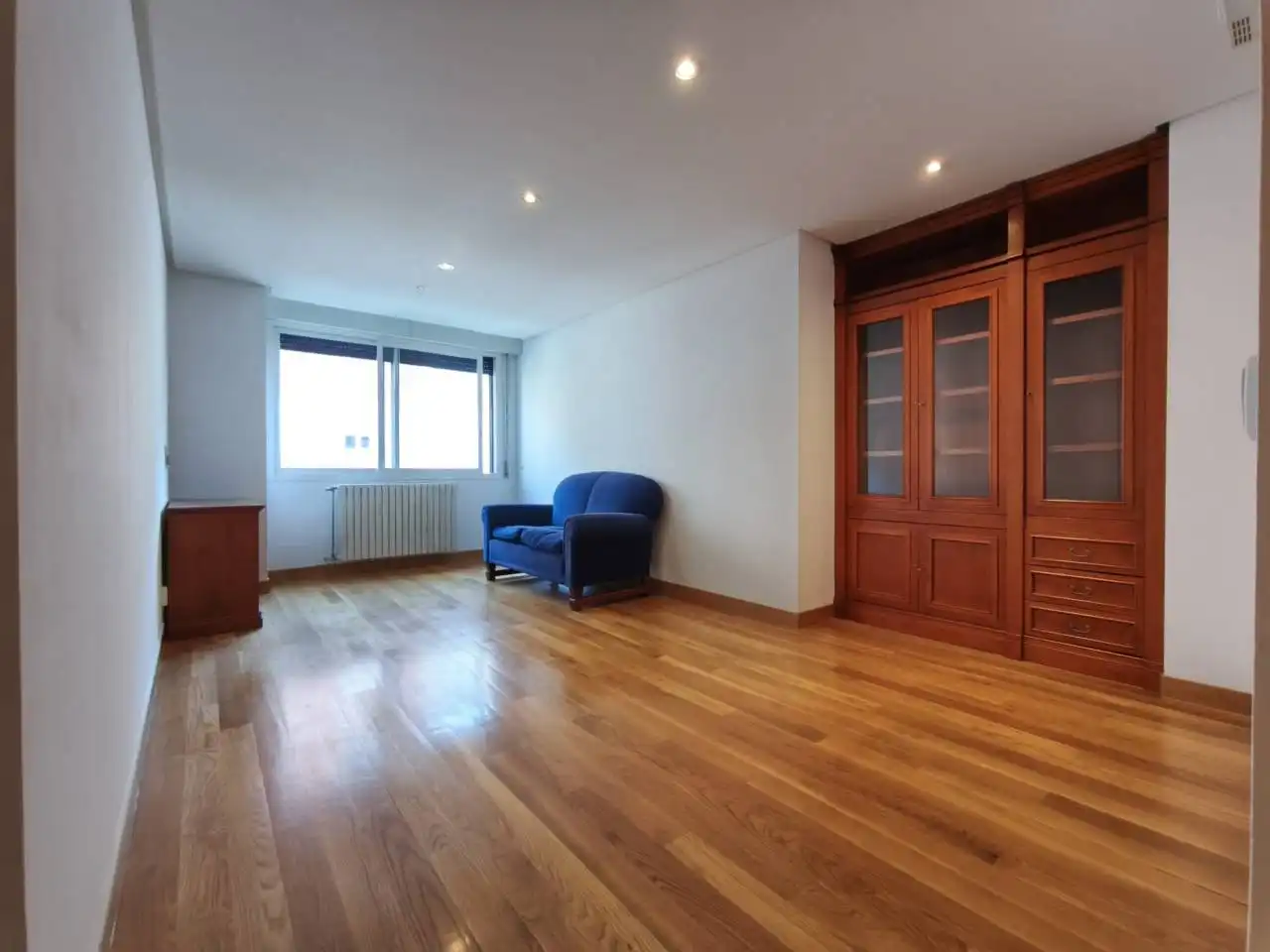 Living room of Flat for sale in Burgos  with Heating and Storage room