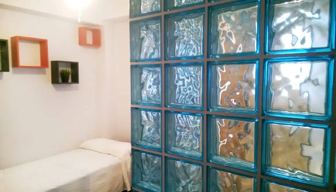 Flat with terrace to rent in Plaza de Honduras, imagen 9