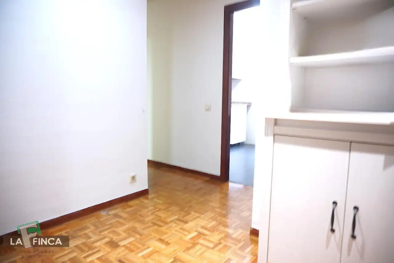 Flat for rent in Oviedo , Asturias