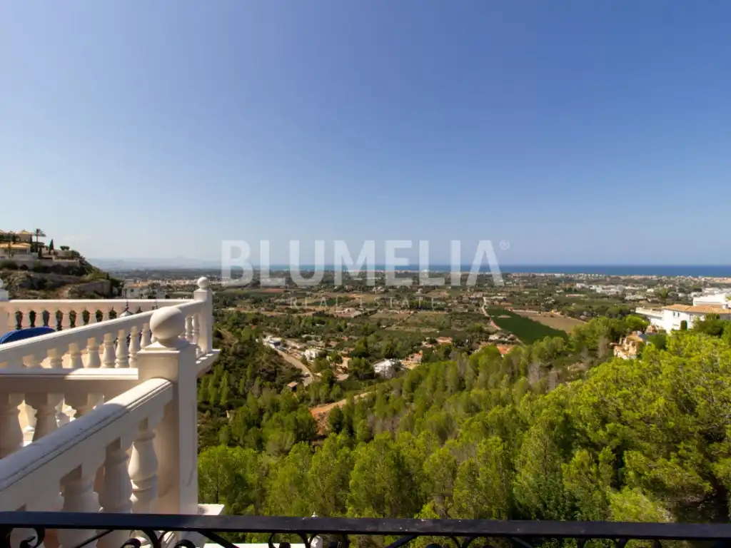 Houses for sale in Calle Hebe, La Pedrera - Vessanes