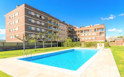 Swimming pool of Duplex for sale in Reus  with Air Conditioner, Terrace and Balcony