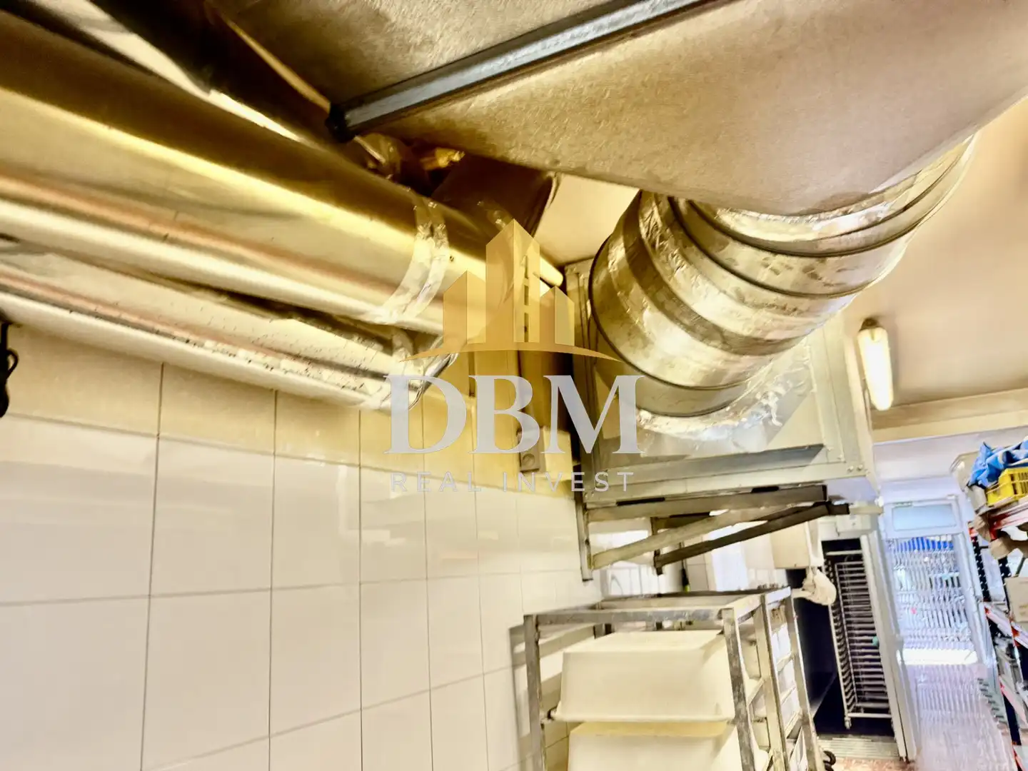 Business premises for transfer in Eixample, imagen 52