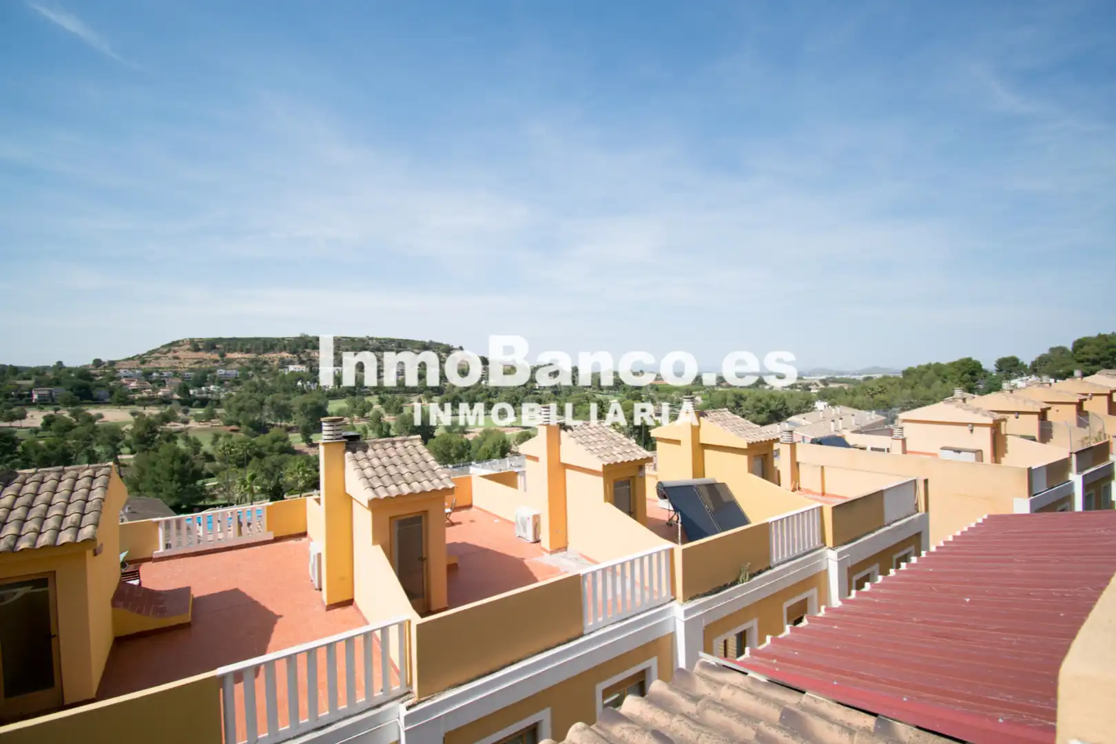 Casa adosada de alquiler en Chiva con Aire acondicionado, Jardín privado y Terraza